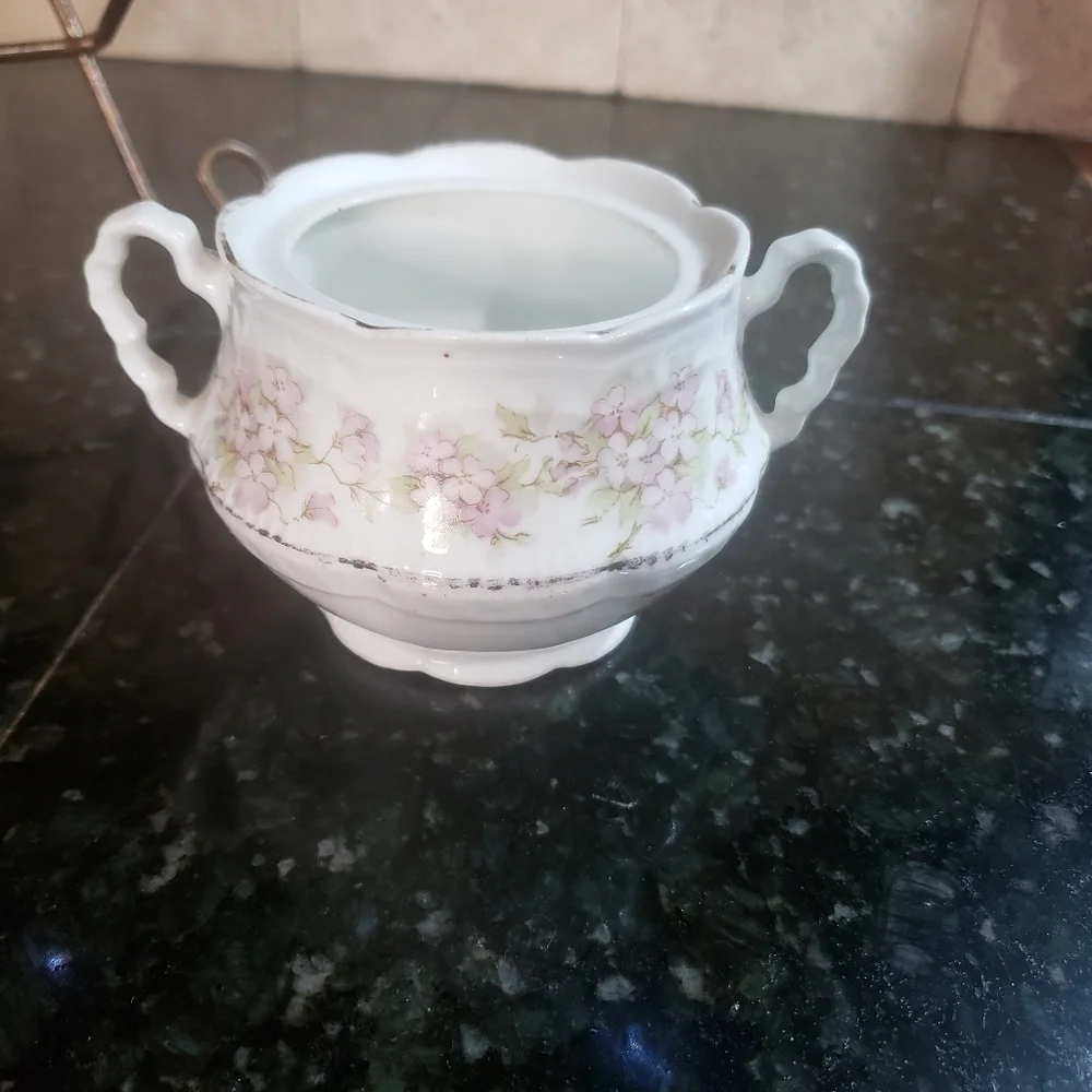 Vintage dainty sugar bowl